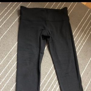 TWO PAIRS Lululemon wunder under crops
